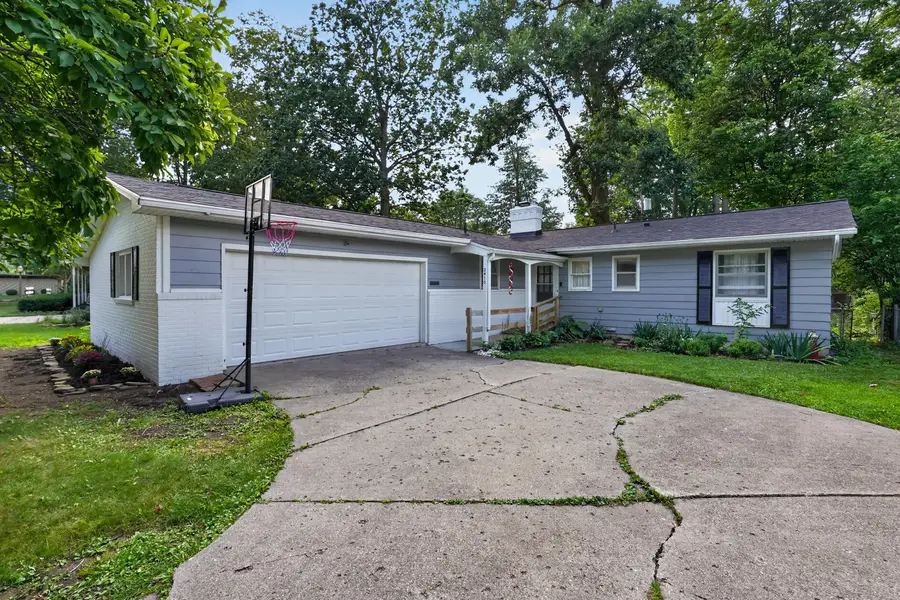 2410 Rossiter Place, Lansing, MI 48911 - #2
