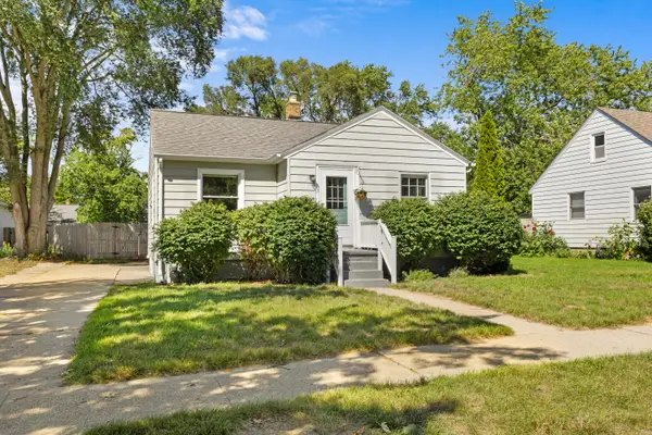 1315 Grant Avenue, Grand Haven, MI 49417