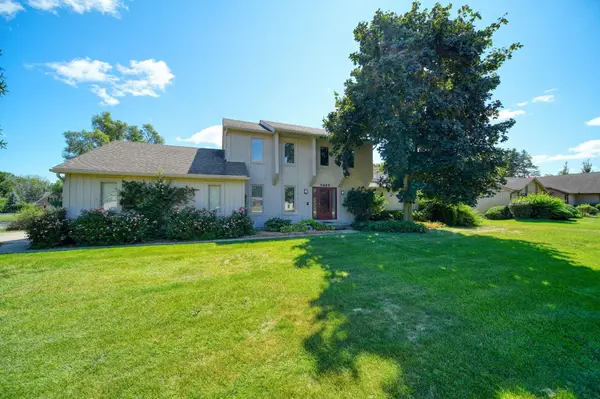 5685 E Silo Ridge Drive, Ann Arbor, MI 48108