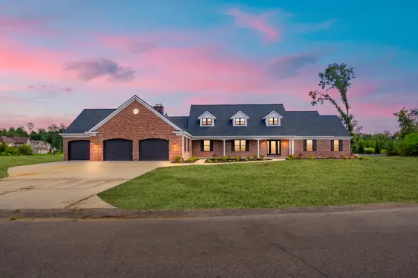 5217 Green Pine Lane, Kalamazoo, MI 49009