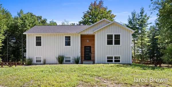 17528 136th Avenue, Nunica, MI 49448