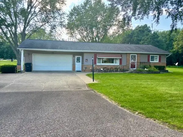 56930 Franklin Drive, Three Rivers, MI 49093