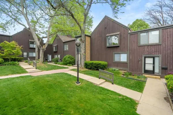 150 Carberry Hill Court #D, Kalamazoo, MI 49006