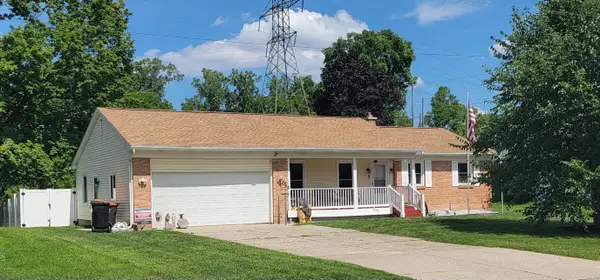 5001 Creekview Drive Se, Kentwood, MI 49508