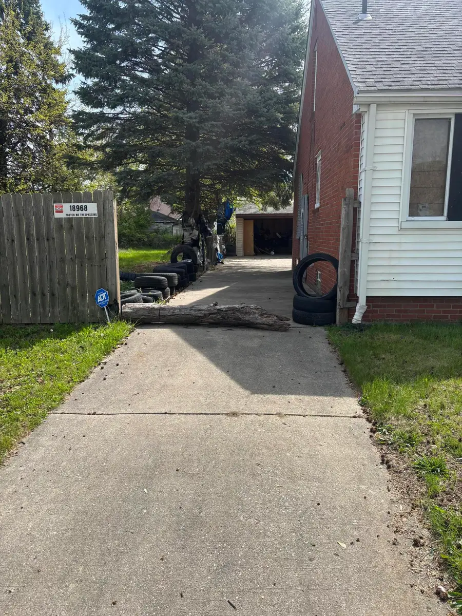 18968 Blackmoor Street, Detroit, MI 48234 - #2