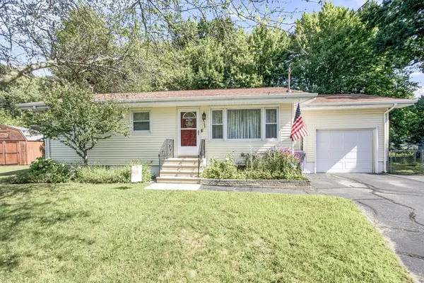 6749 Deadwood, Coloma, MI 49038