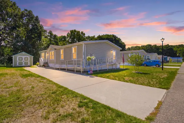 14904 Saint Lawrence Drive, Spring Lake, MI 49456