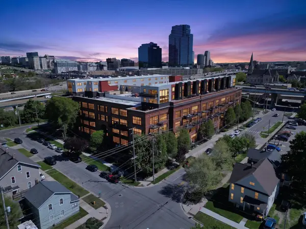 600 Broadway Avenue Nw #211, Grand Rapids, MI 49504