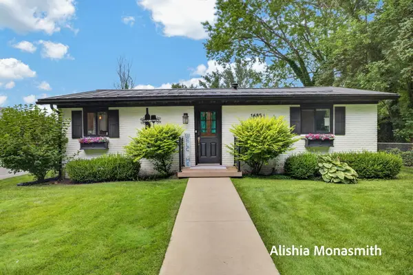 16851 Carlson Street, Spring Lake, MI 49456