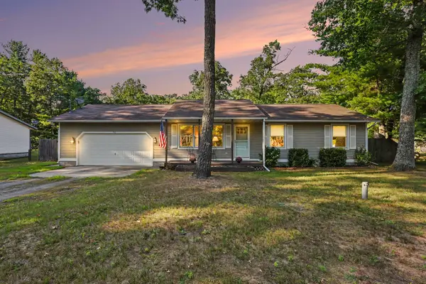 550 W Forest Park Road, Twin Lake, MI 49457