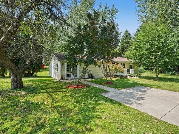 9000 N Meridian Road, Pleasant Lake, MI 49272