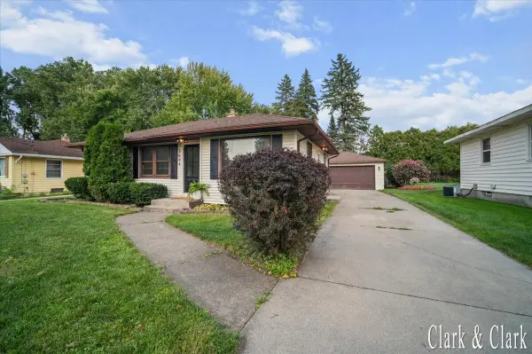 3644 Hazelwood Avenue Sw, Wyoming, MI 49519