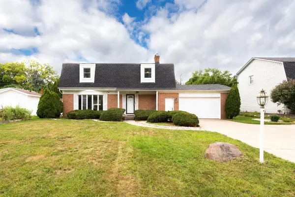 44026 Harmony Lane, Belleville, MI 48111