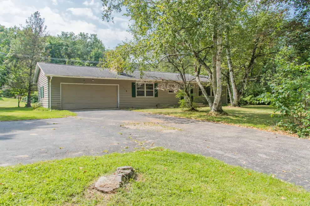 8605 W F Avenue, Kalamazoo, MI 49009 - #1