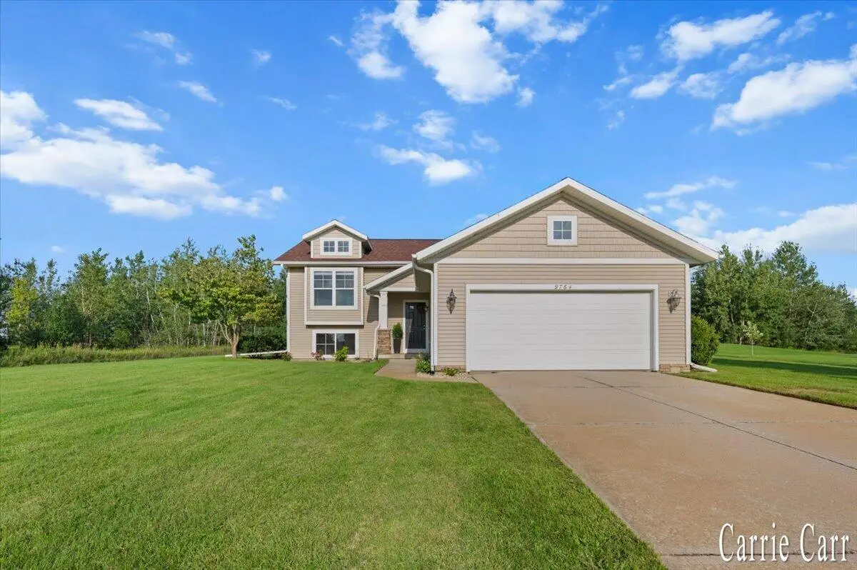 9764 Hessler Xing, Rockford, MI 49341 - #1