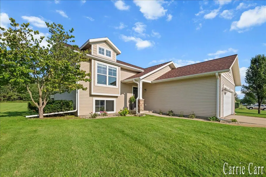 9764 Hessler Xing, Rockford, MI 49341 - #2