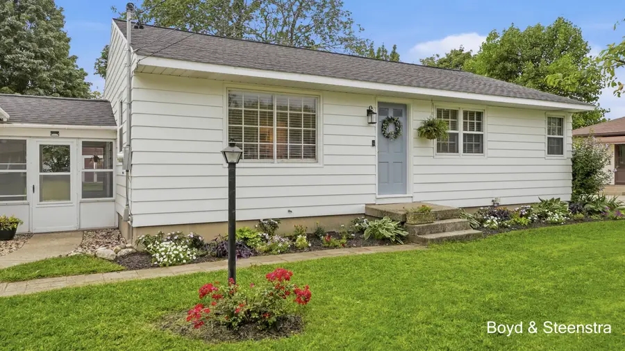 4480 Billmar Street Sw, Grandville, MI 49418 - #3