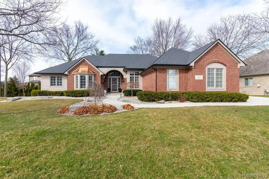11215 Wilshire Drive, Shelby, MI 48315 - #2