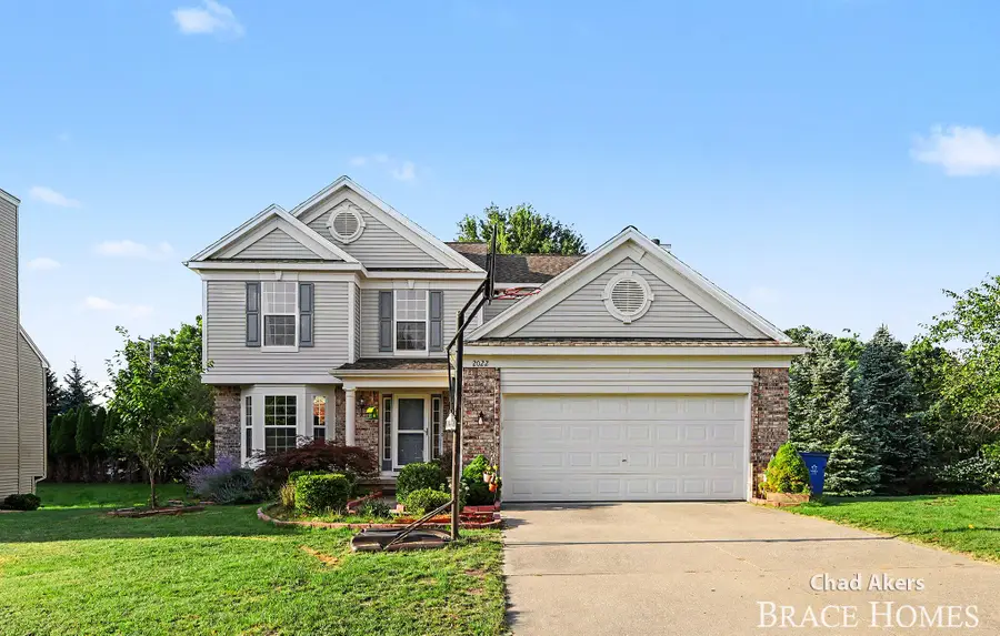 2022 Friesian Court Ne, Grand Rapids, MI 49505 - #2