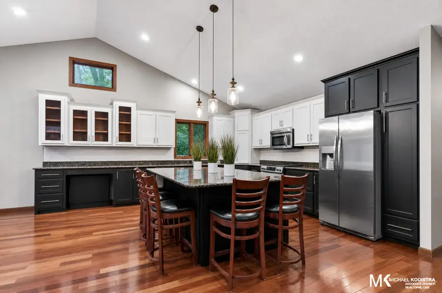 26 Flat River Drive Se, Lowell, MI 49331 - #2
