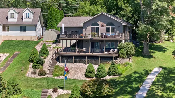 11902 N Waldron Road, Jerome, MI 49249
