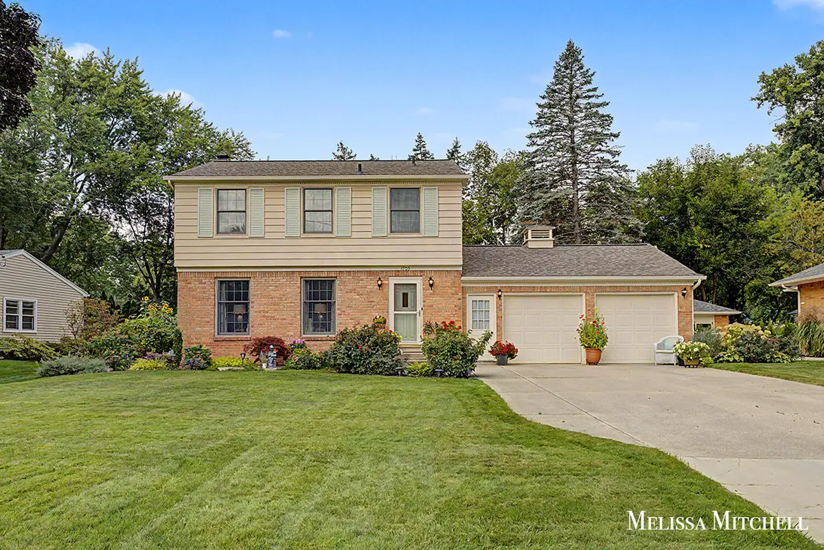 1705 Ridgewood Avenue Se, Grand Rapids, MI 49506 - #1