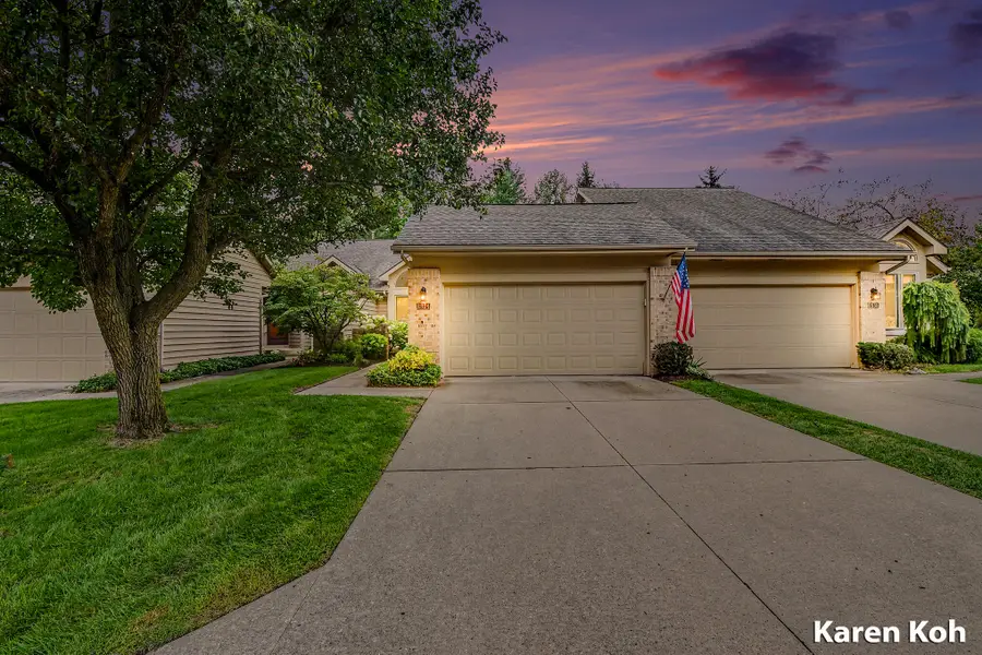 1834 Cross Bend Street Ne, Grand Rapids, MI 49505 - #2