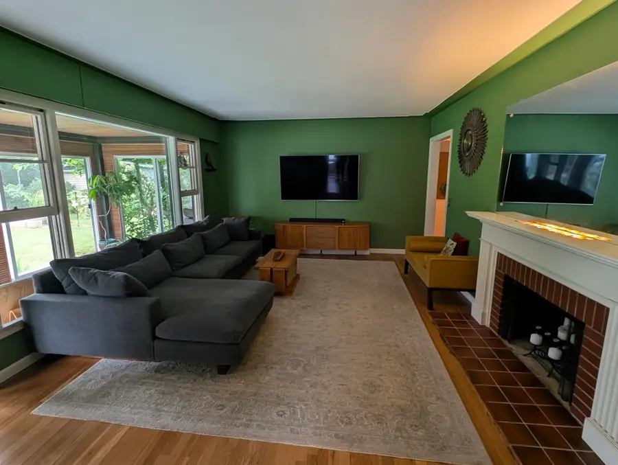 2456 College Avenue Ne, Grand Rapids, MI 49505 - #2