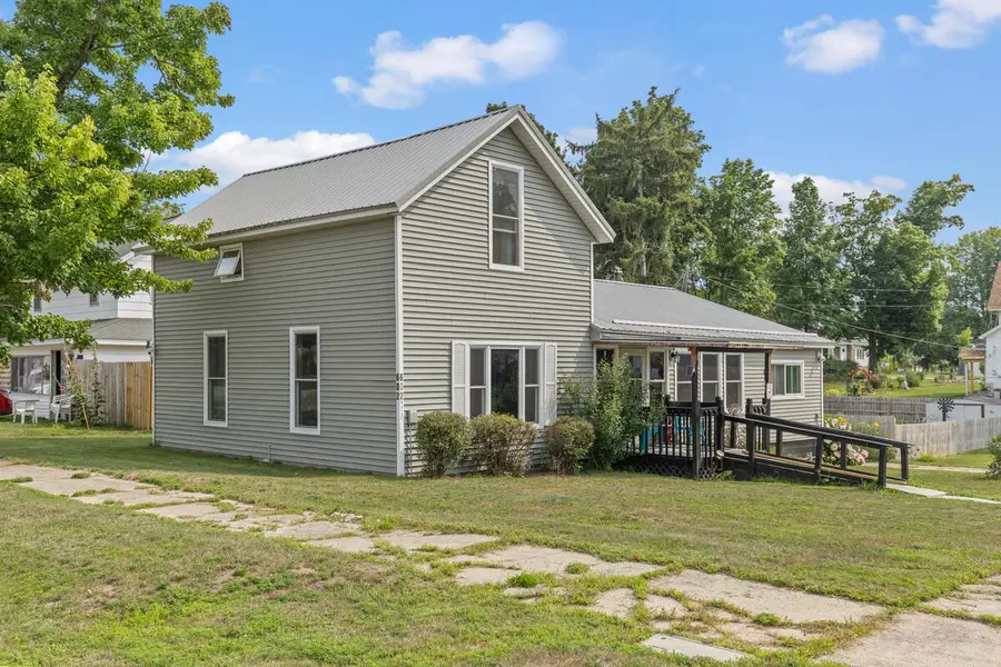 602 N Pine Street, Evart, MI 49631 - #2