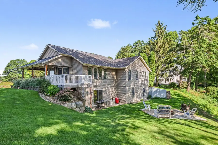569 Hawksnest Drive, South Haven, MI 49090 - #2