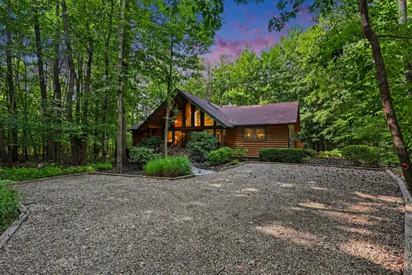 14300 Wildwood Lane, Harbert, MI 49125