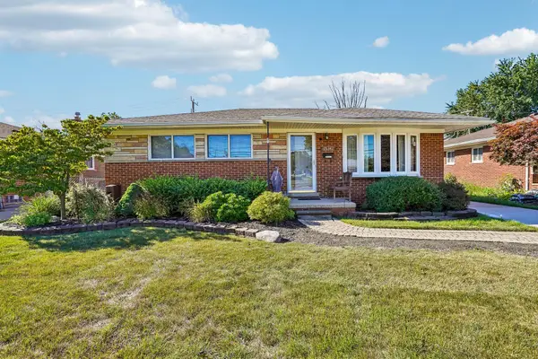 26347 Midway Street, Dearborn Heights, MI 48127