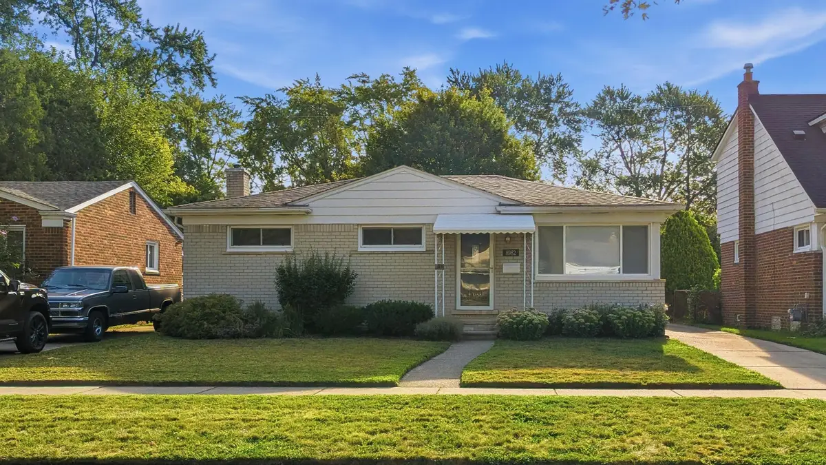 8982 Lucerne Avenue, Redford, MI 48239 - #1