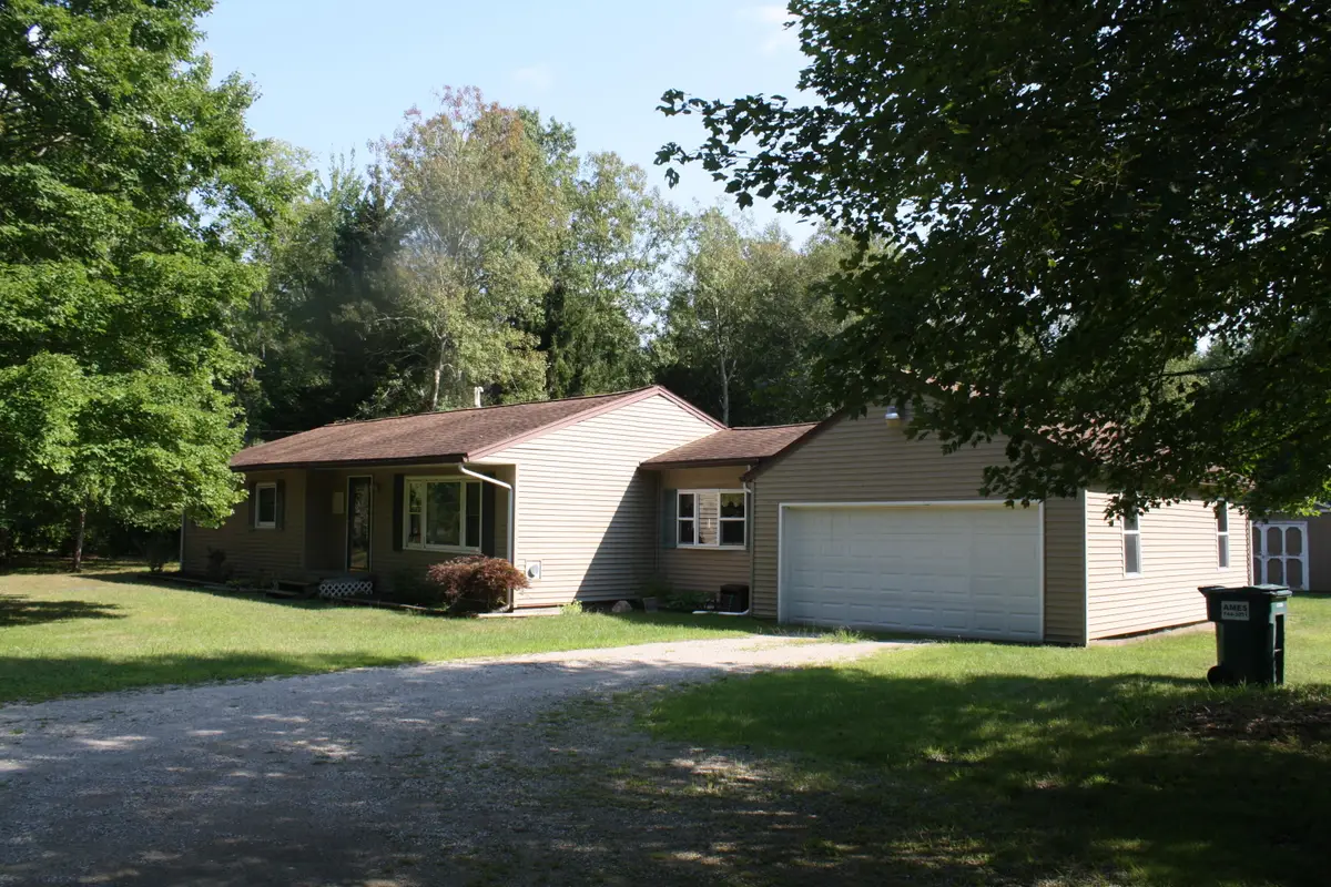 1807 W River Road, Muskegon, MI 49445 - #1
