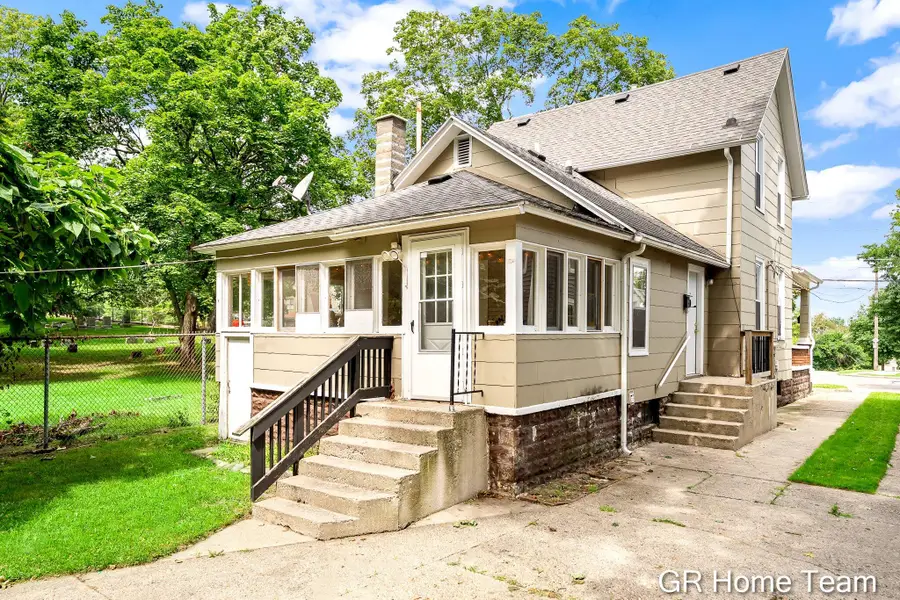900 Fountain Street Ne, Grand Rapids, MI 49503 - #2