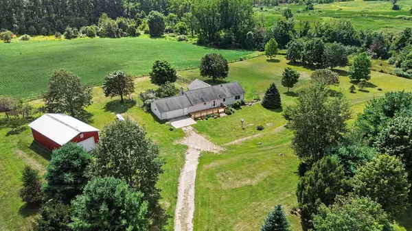 54585 W County Road 365, Lawrence, MI 49064
