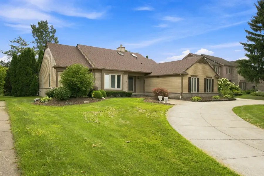 1553 Devonshire Drive, Troy, MI 48098 - #2