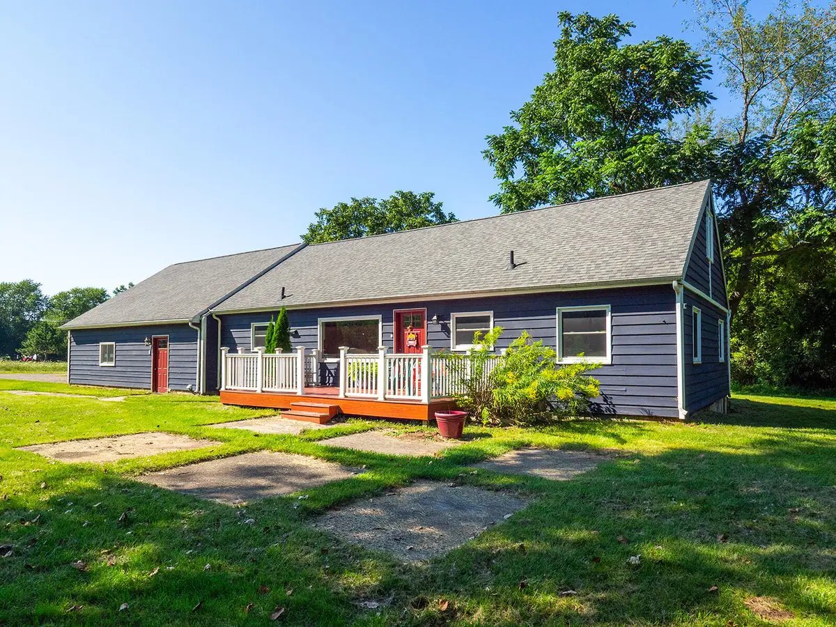 557 W James Street, Lawrence, MI 49064 - #1