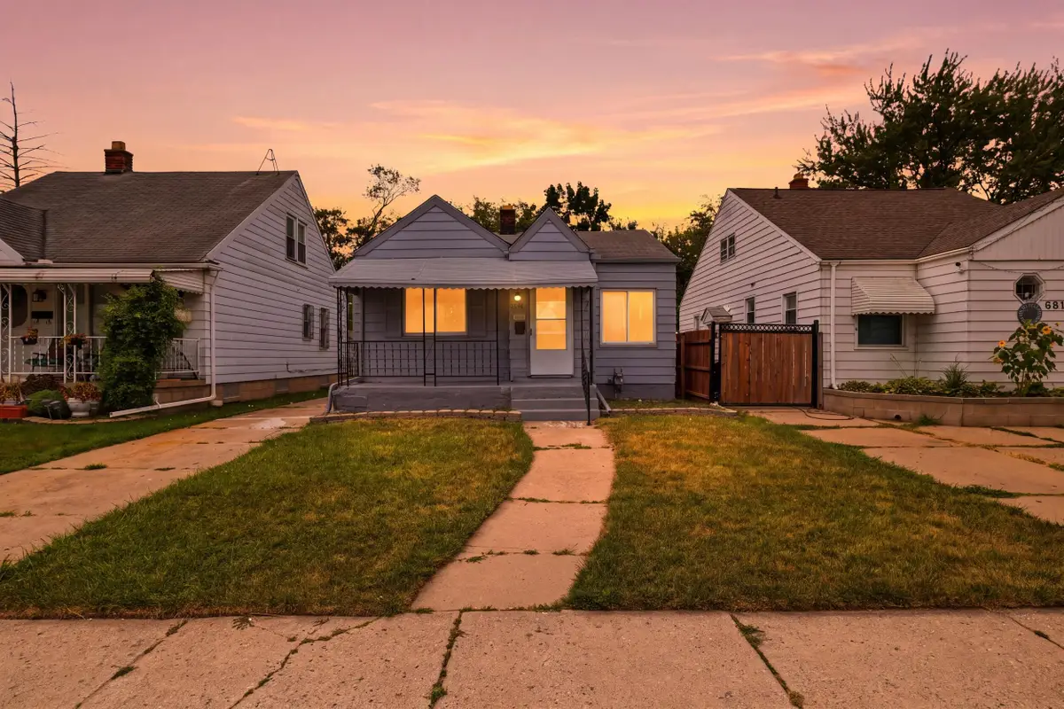 6803 Grandville Avenue, Detroit, MI 48228 - #1