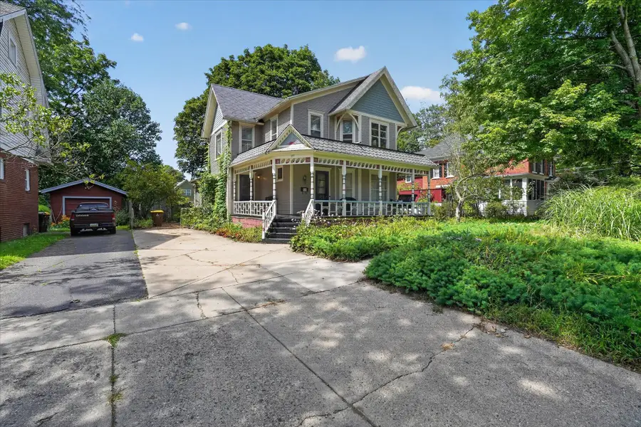 217 N Grand Street, Marshall, MI 49068 - #2