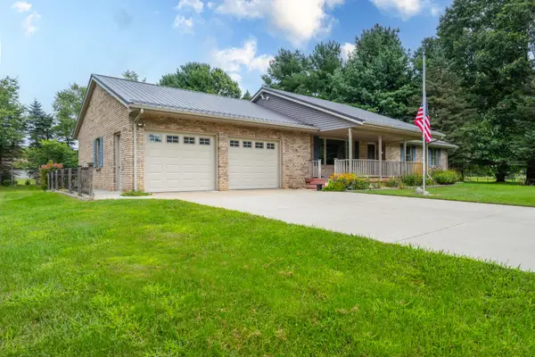 5685 Topanga Drive, Coloma, MI 49038