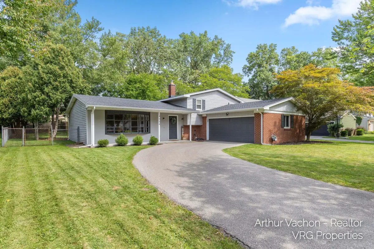 4054 Weymouth Drive Se, Grand Rapids, MI 49508 - #1