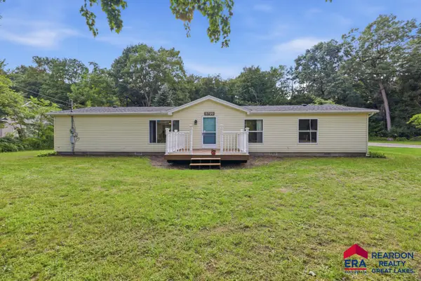 5799 Verta Drive Ne, Belmont, MI 49306