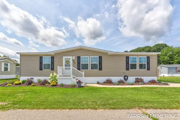8665 Sand Wedge Trail #781, West Olive, MI 49460