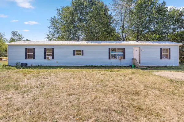 1778 N Spruce Street, White Cloud, MI 49349