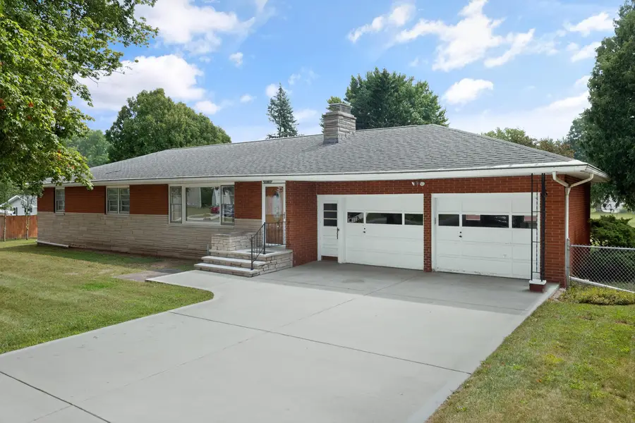 128 Schirmer Parkway, Buchanan, MI 49107 - #3
