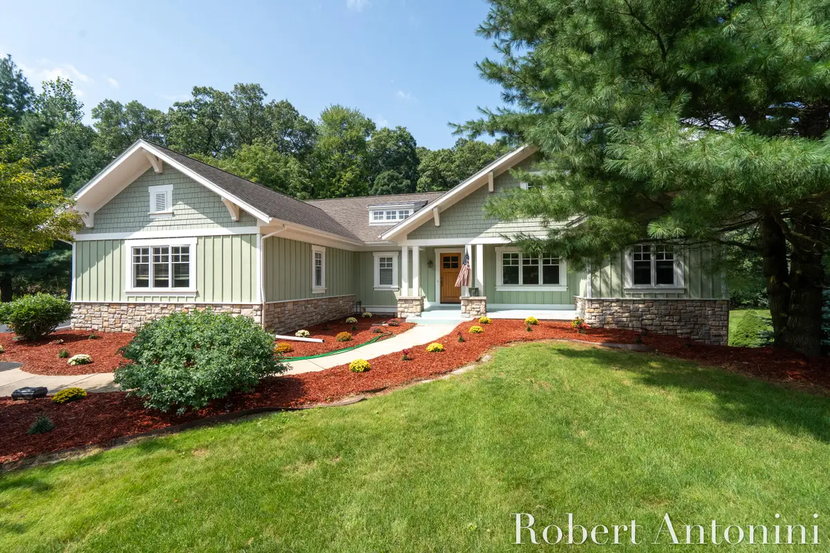 2025 Pine Nook Court Ne, Grand Rapids, MI 49525 - #1