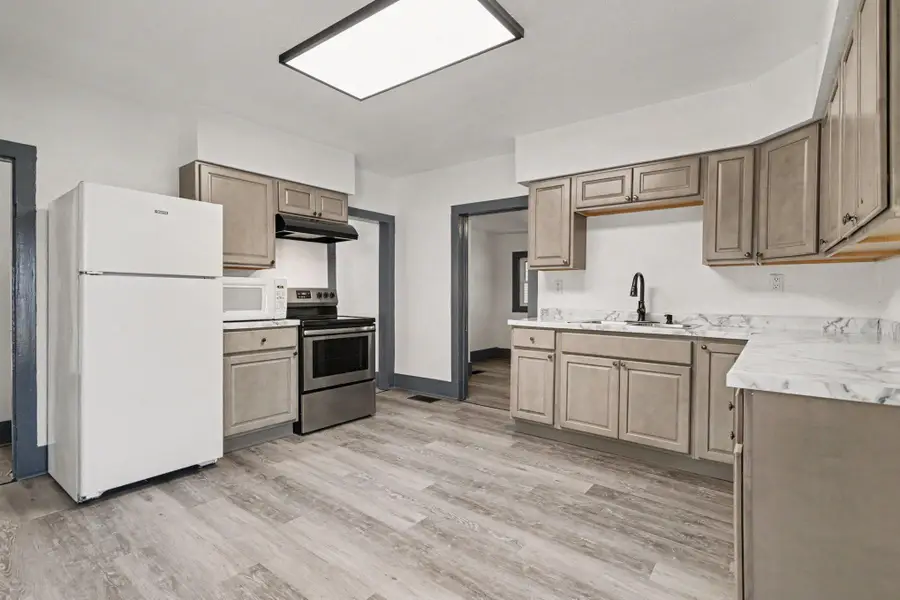 127 South Street, Colon, MI 49040 - #2
