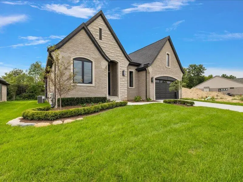57363 Meadowridge Drive, Washington, MI 48094 - #3