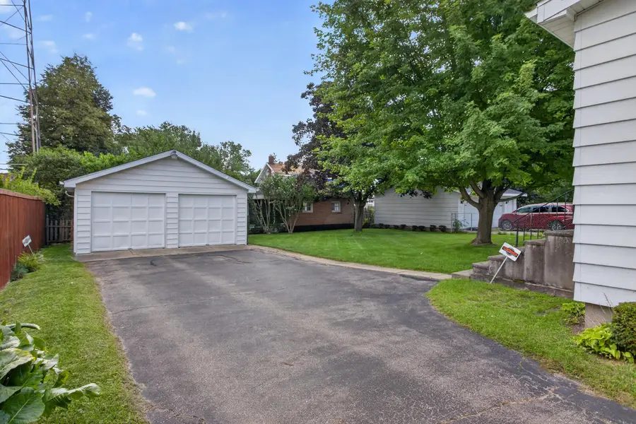 403 S Wisner Street, Jackson, MI 49203 - #2